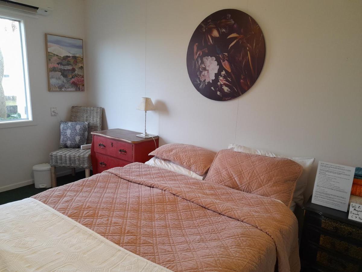Magnolia House Apartment Featherston Екстериор снимка