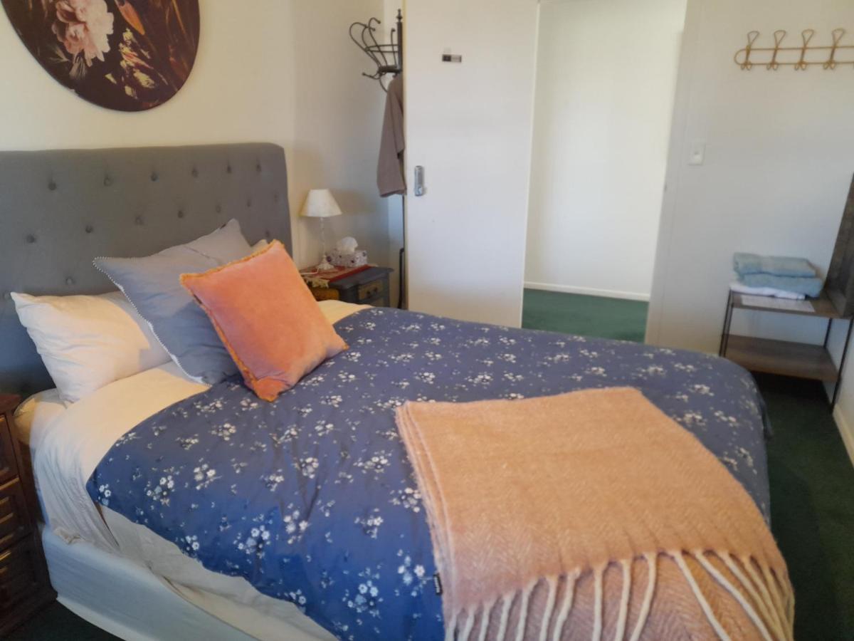 Magnolia House Apartment Featherston Екстериор снимка