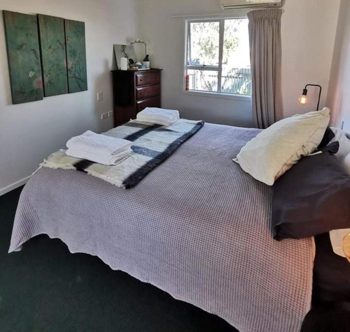 Magnolia House Apartment Featherston Екстериор снимка