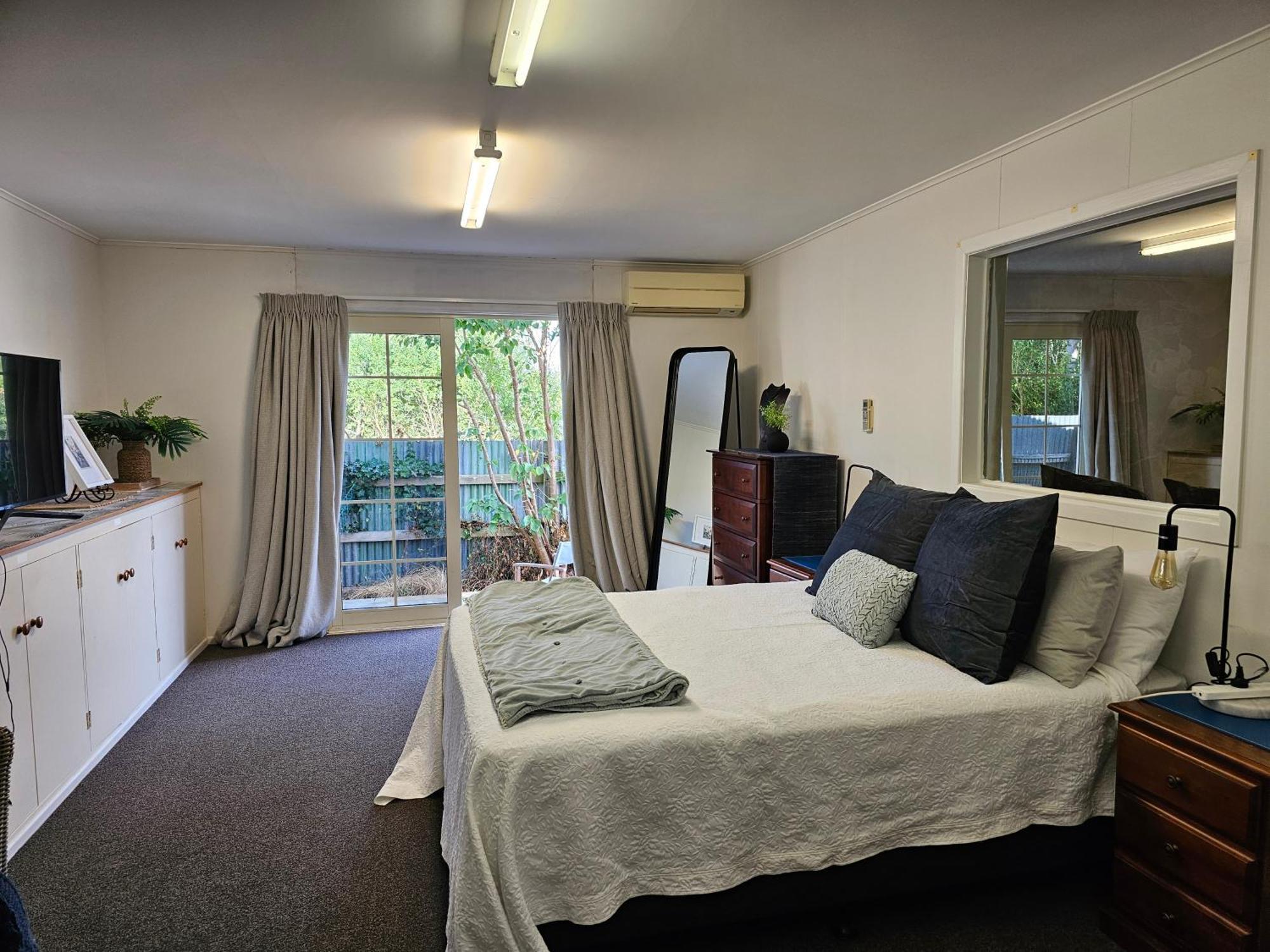 Magnolia House Apartment Featherston Екстериор снимка