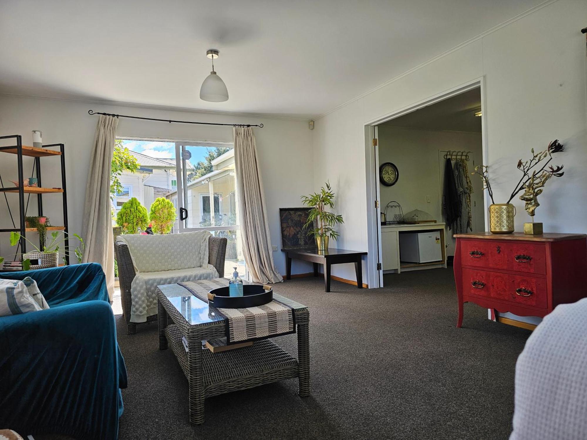 Magnolia House Apartment Featherston Екстериор снимка