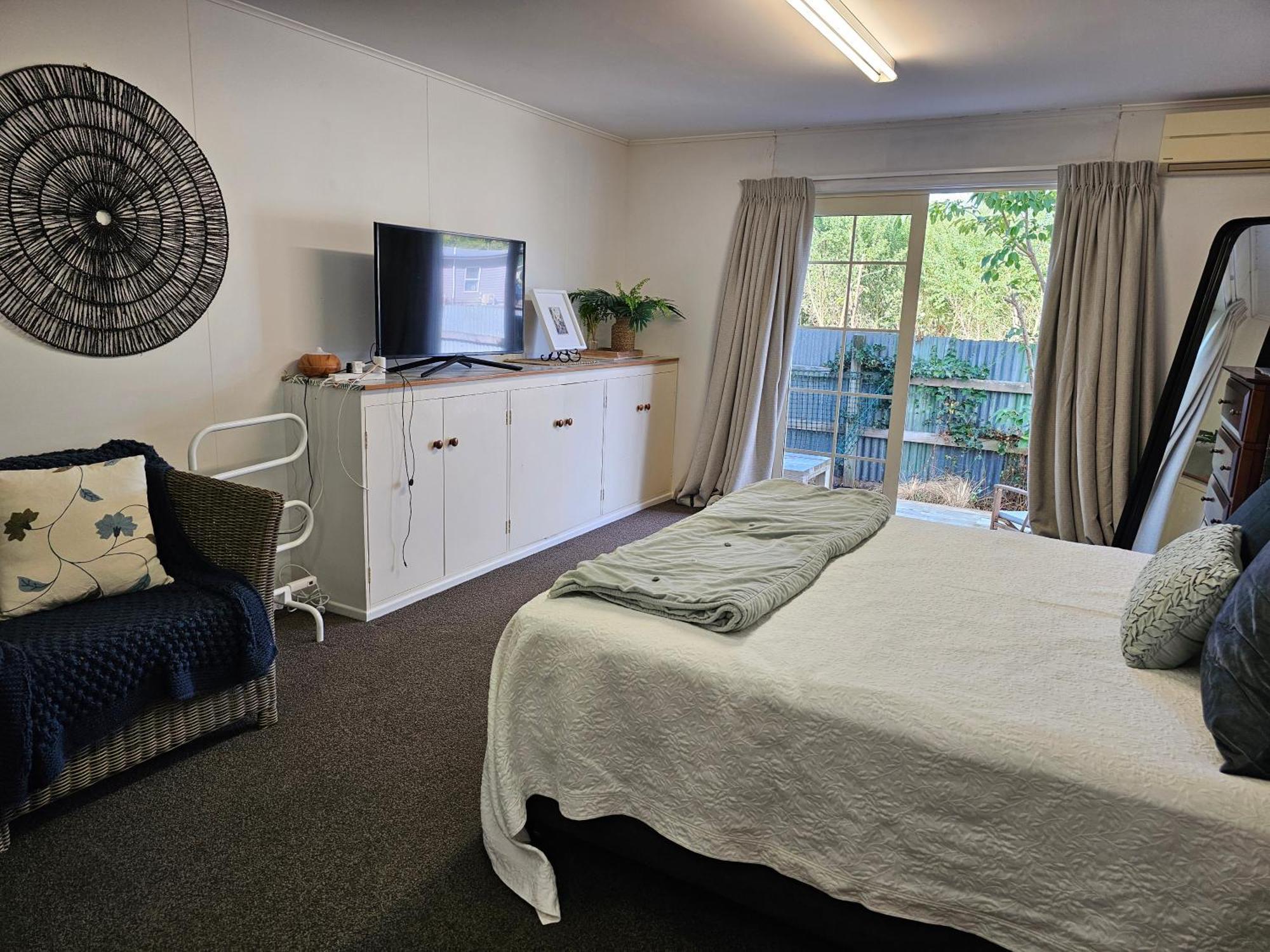 Magnolia House Apartment Featherston Екстериор снимка