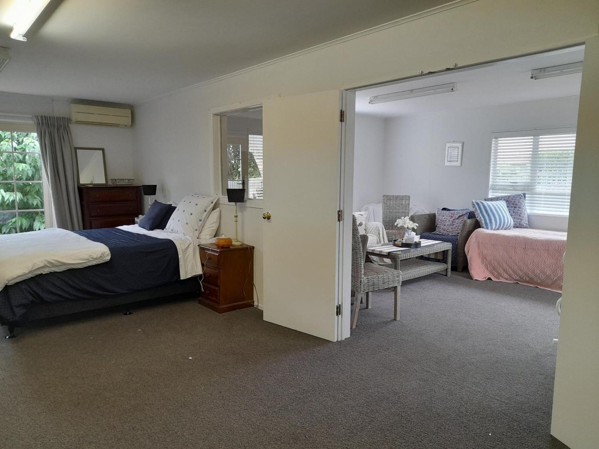 Magnolia House Apartment Featherston Екстериор снимка